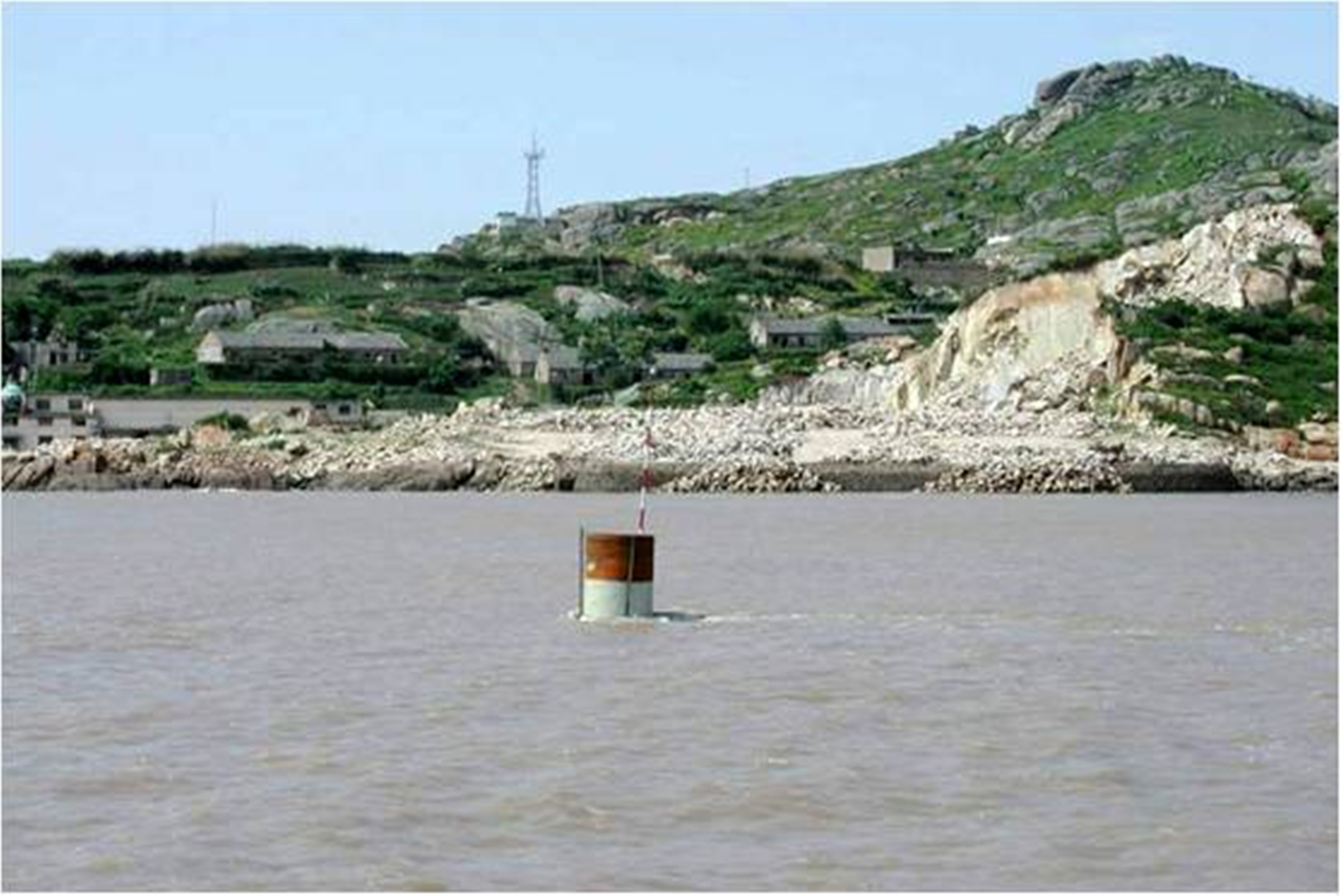 洋山深水港一期C標(biāo)碼頭第一根鋼管樁.jpg 洋山深水港一期C標(biāo)碼頭第一根鋼管樁.jpg